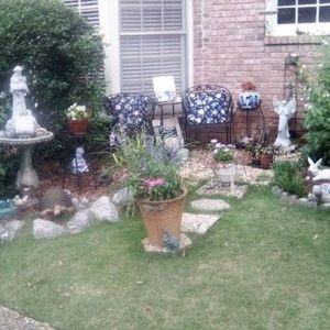 Meet your Posher, Rowena